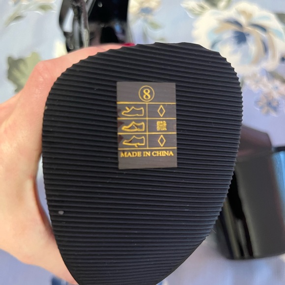 PLEASER
Xtreme-873 - Picture 8 of 13